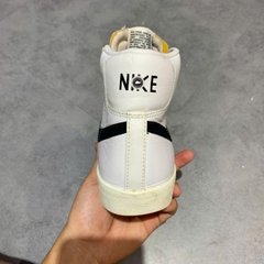 NIKE BLAZER MID '77 VINTAGE 'WHITE BLACK' BQ6806-100 SIZE 40 GIÀY 2HAND CHÍNH HÃNG