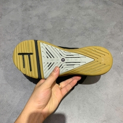 UNDER ARMOUR TRIBASE REIGN 3 'BLACK GUM' 3023698-001 SIZE 41 – GIÀY 2HAND CHÍNH HÃNG