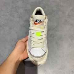 NIKE BLAZER LOW ’77 JUMBO WHITE ALPHA ORANGE GREY FOG DN2158-101 SIZE 41 GIÀY 2HAND CHÍNH HÃNG