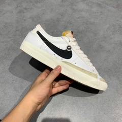 NIKE BLAZER LOW ’77 VINTAGE “WHITE/BLACK” DA6364‑101 SIZE 44 – GIÀY 2HAND CHÍNH HÃNG