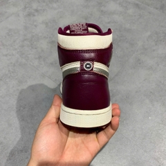 AIR JORDAN 1 RETRO HIGH OG BORDEAUX – 555088 611 SIZE 41 – GIÀY 2HAND CHÍNH HÃNG