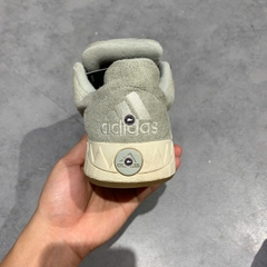 ADIDAS ADIMATIC ‘WONDER SILVER/GUM’ – IE9863 – SIZE 41 1/3 GIÀY 2HAND CHÍNH HÃNG [PVN19366]