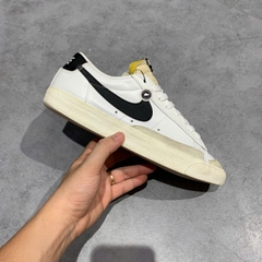 NIKE BLAZER LOW ’77 WHITE BLACK – DC4769 102 – GIÀY 2HAND CHÍNH HÃNG [PVN19470]
