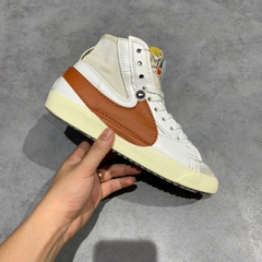 NIKE BLAZER MID ’77 JUMBO ‘DARK RUSSET’ – DD3111 101 SIZE 40.5 – GIÀY 2HAND CHÍNH HÃNG