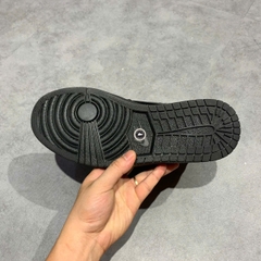 AIR JORDAN 1 RETRO HIGH OG “BLACK METALLIC GOLD” 555088-032 SIZE 42 GIÀY 2HAND CHÍNH HÃNG PVN19794