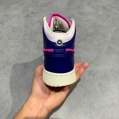AIR JORDAN 1 MID (GS) – REGALY PURPLE FIRE PINK (mã 555112-602) SIZE 40 GIÀY 2HAND CHÍNH HÃNG PVN19800