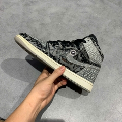 NIKE AIR JORDAN 1 HIGH OG ‘REBELLIONAIRE’ 555088-036 SIZE 41 GIÀY 2HAND CHÍNH HÃNG PVN19842