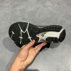 NEW BALANCE 2002R ML2002RB SIZE 42.5 GIÀY 2HAND CHÍNH HÃNG PVN19878