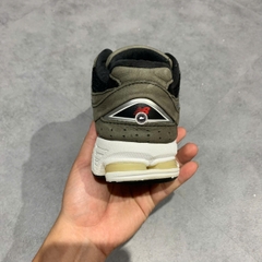 NEW BALANCE 2002R ML2002RB SIZE 42.5 GIÀY 2HAND CHÍNH HÃNG PVN19878