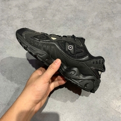 NEW BALANCE 703 TRIPLE BLACK WL703CB SIZE 37 GIÀY 2HAND CHÍNH HÃNG PVN20134