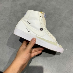 NIKE BLAZER MID ’77 SE CZ4627-100 SIZE 36.5 GIÀY 2HAND CHÍNH HÃNG PVN20124