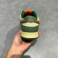 NIKE DUNK LOW ‘MIAMI HURRICANES’ DD1391-300 SIZE 42.5 GIÀY 2HAND CHÍNH HÃNG PVN20071