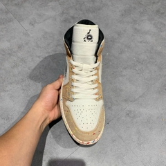 NIKE AIR JORDAN 1 MID “BRUSHSTROKE PAINT SPLATTER” DA8005-100 SIZE 44 GIÀY 2HAND CHÍNH HÃNG PVN20024