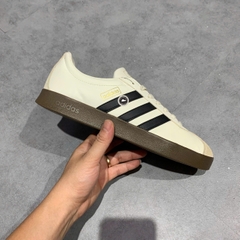 ADIDAS VL COURT 2.0 'CREAM WHITE / CORE BLACK / GUM' JI0497 SIZE 43 1/3 GIÀY 2HAND CHÍNH HÃNG PVN20056