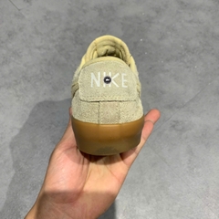 NIKE BLAZER LOW PRO GT PREMIUM SB 'PALE VANILLA GUM' FN7404-200 SIZE 40.5 GIÀY 2HAND CHÍNH HÃNG PVN20027