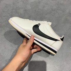 NIKE CLASSIC CORTEZ “WHITE / BLACK” 807471-101 SIZE 40 GIÀY 2HAND CHÍNH HÃNG PVN19943