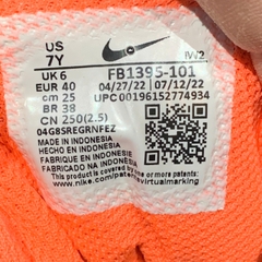 NIKE TEAM HUSTLE D10 FLYEASE “WHITE MULTI-COLOR” FB1395-101 SIZE 40 GIÀY 2HAND CHÍNH HÃNG PVN20089