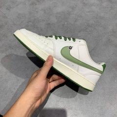 NIKE COURT VISION LOW “WHITE / OIL GREEN” FJ5480-100 SIZE 41 GIÀY 2HAND CHÍNH HÃNG PVN19984