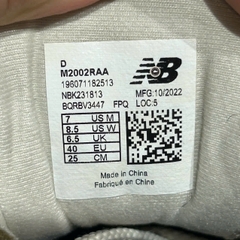 New Balance 2002R ‘Linen Fog’ – M2002RAA SIZE 40 Giày 2hand chính hãng PVN20337