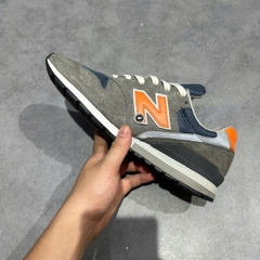 NEW BALANCE 996 ‘GREY ORANGE’ CM996SHA SIZE 41.5 GIÀY 2HAND CHÍNH HÃNG PVN20332