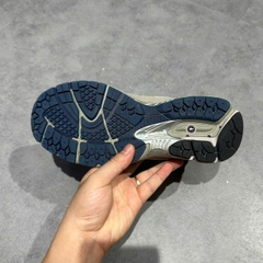 NEW BALANCE 2002R 'LIGHT GREY' ML2002RA SIZE 41.5 GIÀY 2HAND CHÍNH HÃNG PVN20355