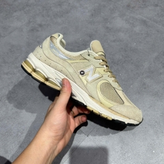 NEW BALANCE 2002R ‘KHAKI / SILVER’ ML2002R2 SIZE 42 GIÀY 2HAND CHÍNH HÃNG PVN20320