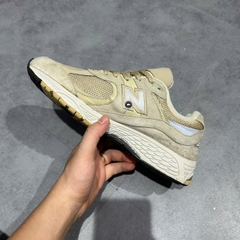 NEW BALANCE 2002R ‘KHAKI / SILVER’ ML2002R2 SIZE 42 GIÀY 2HAND CHÍNH HÃNG PVN20320
