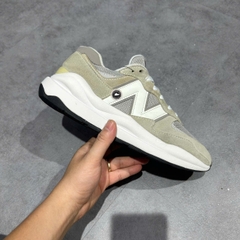 NEW BALANCE 57/40 ‘GREY WHITE’ M5740TA SIZE 43 GIÀY 2HAND CHÍNH HÃNG PVN20362