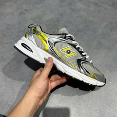 NEW BALANCE 530 'SILVER YELLOW' MR530SC SIZE 44.5 GIÀY 2HAND CHÍNH HÃNG PVN20305