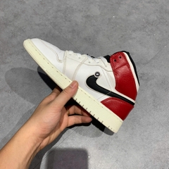 AIR JORDAN 1 MID GS CHICAGO 554725 116 SIZE 37.5 GIÀY 2HAND CHÍNH HÃNG PVN20722