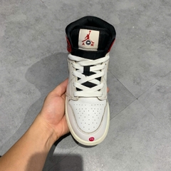 AIR JORDAN 1 MID GS CHICAGO 554725 116 SIZE 37.5 GIÀY 2HAND CHÍNH HÃNG PVN20722