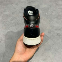 NIKE AIR JORDAN 1 MID 'BLACK GYM RED' 554725-009 SIZE 37.5 GIÀY 2HAND CHÍNH HÃNG PVN20725