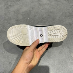 WMNS AIR JORDAN 1 JESTER XX LOW LACED 'BARELY ROSE' CI7815 602 SIZE 39  GIÀY 2HAND CHÍNH HÃNG PVN20931