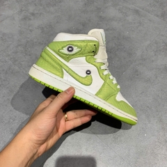 NIKE AIR JORDAN 1 MID SE GREEN PYTHON DV2959 113 SIZE 36.5 GIÀY 2HAND CHÍNH HÃNG PVN20734