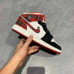 NIKE AIR JORDAN 1 MID WHITE PLAID (GS) 554725 607 SIZE 38.5 GIÀY 2HAND CHÍNH HÃNG PVN20801