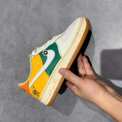 NIKE AIR FORCE 1 LV8 'FRUIT BASKET' DQ5085-111 SIZE 37.5 GIÀY 2HAND CHÍNH HÃNG PVN20794