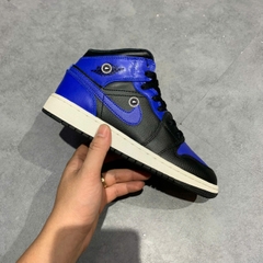 AIR JORDAN 1 MID HYPER ROYAL GS 554725 077 SIZE 36.5 GIÀY 2HAND CHÍNH HÃNG PVN20809