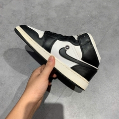 AIR JORDAN 1 MID GS 'HOLOGRAM' DR9495 001 SIZE 38 GIÀY 2HAND CHÍNH HÃNG PVN20715