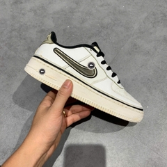 NIKE AIR FORCE 1 LOW NBA WHITE BLACK AR0734-100 SIZE 36.5 GIÀY 2HAND CHÍNH HÃNG PVN20674
