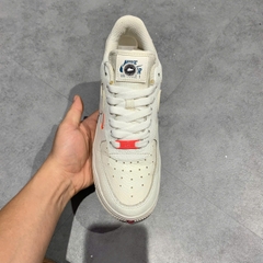 (WMNS) Nike Air Force 1 '07 Essential 'Summit White Solar Red' CT1989-101 SIZE 38 GIÀY 2HAND CHÍNH HÃNG PVN20709