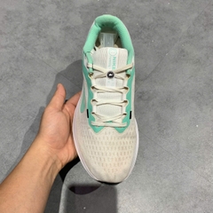 NIKE AIR WINFLO 10 'WHITE EMERALD RISE' FN7106-100 SIZE 39 GIÀY 2HAND CHÍNH HÃNG PVN20890