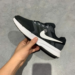 NIKE WMNS RUN SWIFT 3 'BLACK WHITE' DR2698 002 SIZE 38 GIÀY 2HAND CHÍNH HÃNG PVN20884
