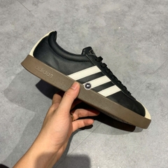 ADIDAS VL COURT 2.0 'BLACK WHITE GUM' ID6017 SIZE 44 GIÀY 2HAND CHÍNH HÃNG PVN20377