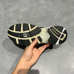 NEW BALANCE 725 BLACK ML725R SIZE 42.5 GIÀY 2HAND CHÍNH HÃNG PVN21009