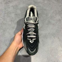 NEW BALANCE 725 BLACK ML725R SIZE 42.5 GIÀY 2HAND CHÍNH HÃNG PVN21009