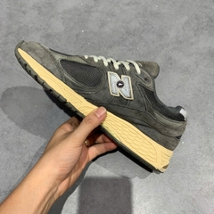 New Balance 2002R Black Dark Grey Phantom M2002RHO SIZE 42 GIÀY 2HAND CHÍNH HÃNG PVN21013