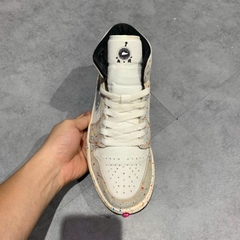 NIKE AIR JORDAN 1 MID SE 'BRUSHSTROKE PAINT SPLATTER' DA8005 100 SIZE 40.5 GIÀY 2HAND CHÍNH HÃNG PVN20631