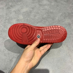 AIR JORDAN 1 MID 'GYM RED BLACK WHITE' 554725 605 SIZE 40 GIÀY 2HAND CHÍNH HÃNG PVN20616