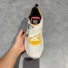 NIKE TEAM HUSTLE D 11 (GS) 'DOODLES' FJ7688 101 SIZE 40 GIÀY 2HAND CHÍNH HÃNG  PVN20386