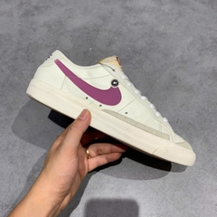 NIKE BLAZER LOW '77 VINTAGE 'SAIL MULTI' DA6364 106 SIZE 41 GIÀY 2HAND CHÍNH HÃNG PVN20418